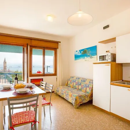 Apartment Cristallo *